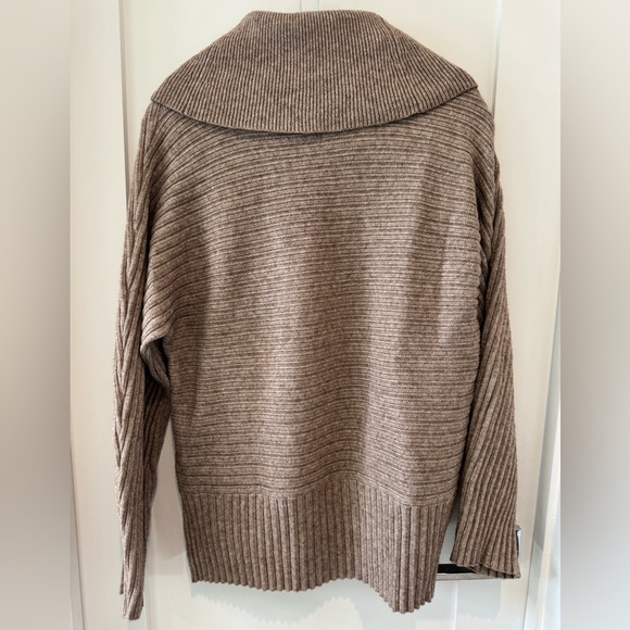 Moth for Anthropologie Brown cowl neck sweater L coquette flowie - Picture 6 of 8